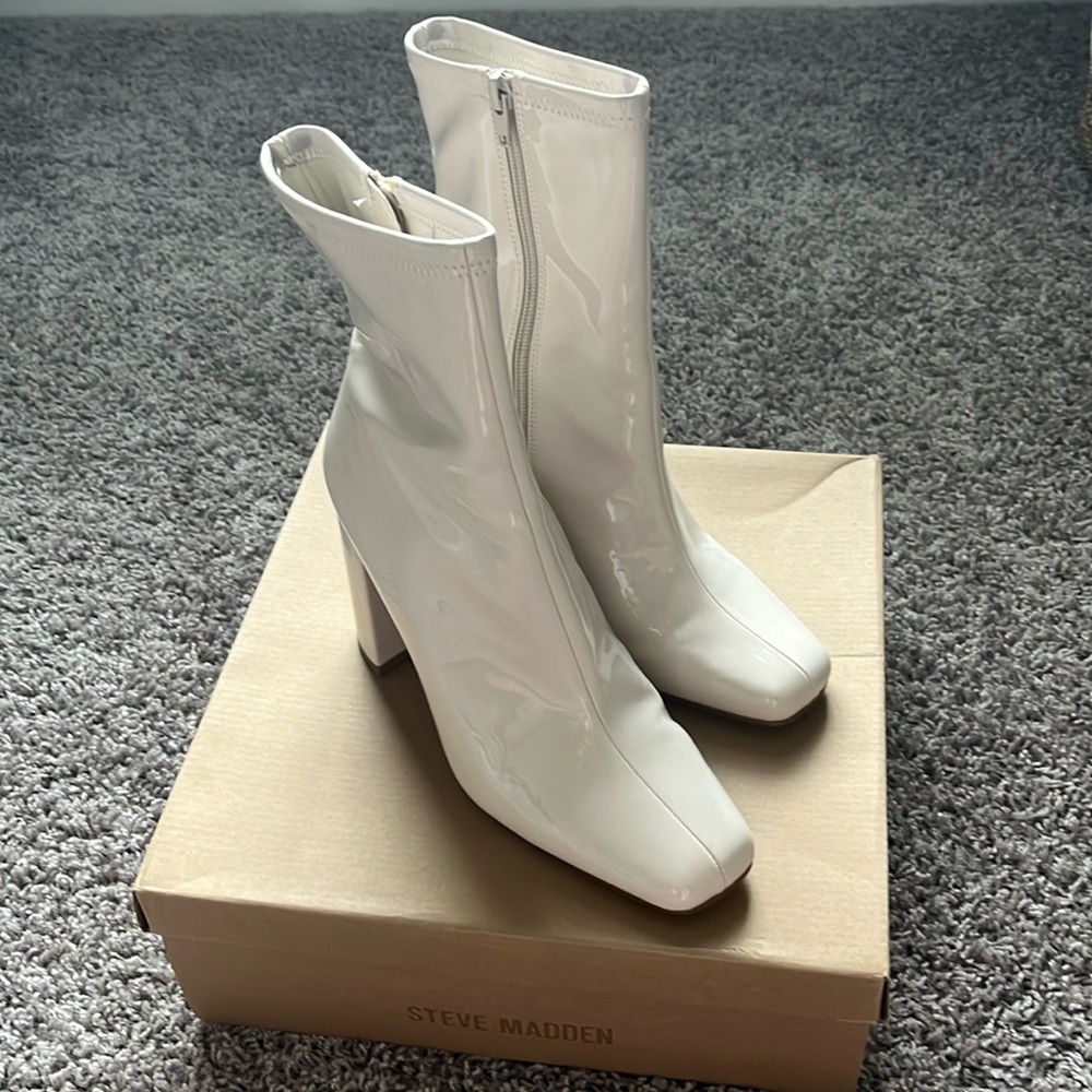 Steve Madden Lyden Ankle Boots
